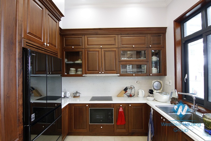 A big vila for rent in Starlake, Tay ho, Ha noi