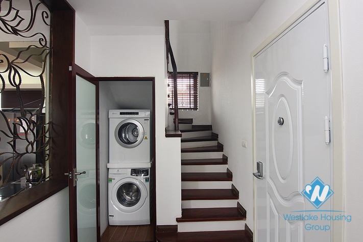 Duplex 4 bedrooms apartment with lake view for rent in Au Co st, Tay Ho area