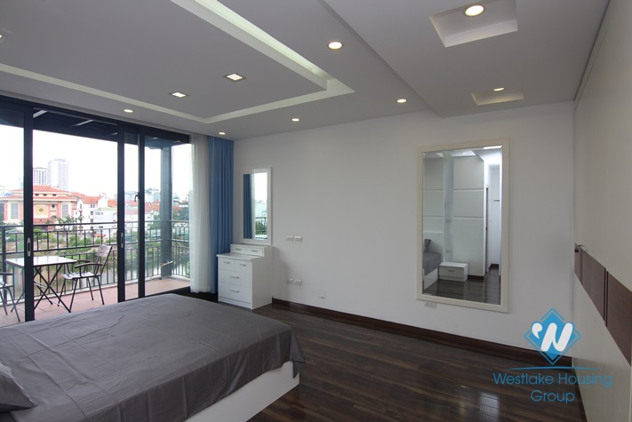 Duplex 4 bedrooms apartment with lake view for rent in Au Co st, Tay Ho area