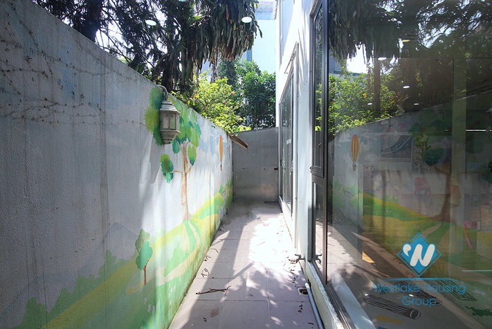 A massive property for rent in Tay Ho District