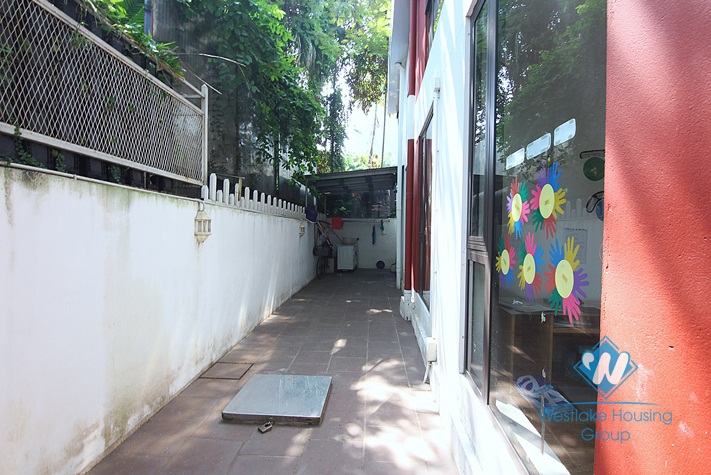 A massive property for rent in Tay Ho District
