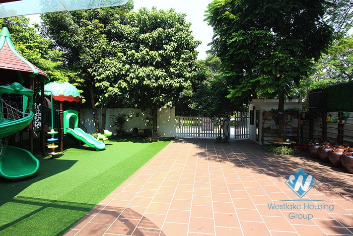 A massive property for rent in Tay Ho District