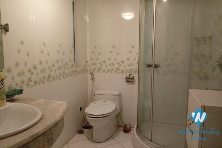 An affordable three-bedroom house near Hoang Hoa Tham Ba Dinh Hanoi