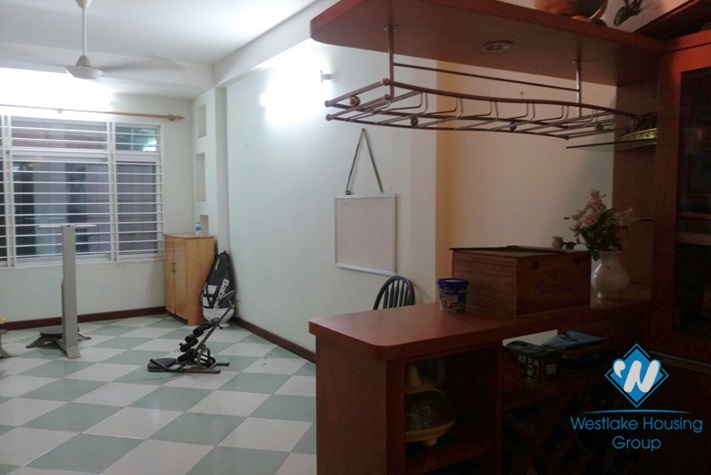 An affordable three-bedroom house near Hoang Hoa Tham Ba Dinh Hanoi