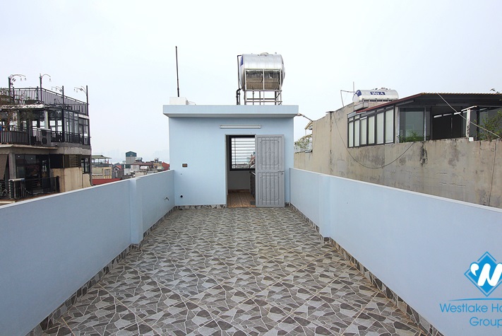 A brand-new 5-floor office for rent in the main road Au Co st, Tay Ho district