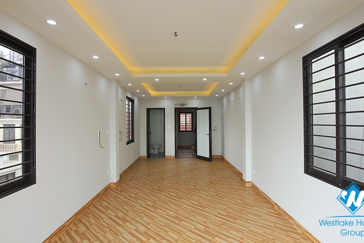 A brand-new 5-floor office for rent in the main road Au Co st, Tay Ho district