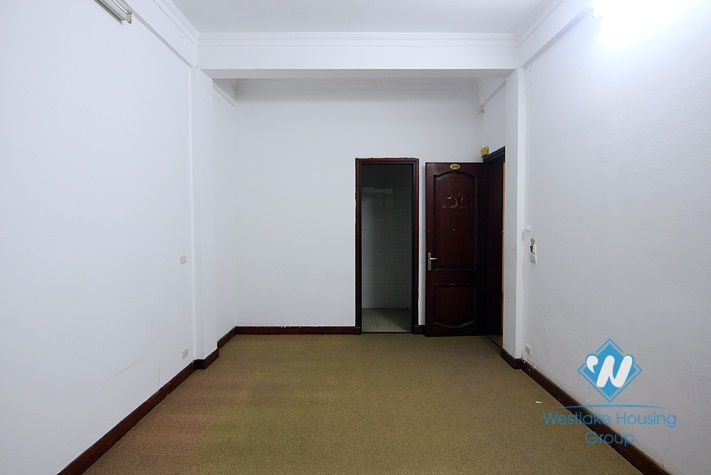 An office for rent on the main road Au co, Tay ho