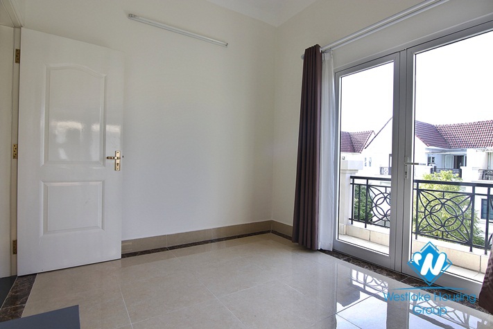 Modern and bright villa with garden for rent in Vinhomes Riverside, Long Bien, Hanoi