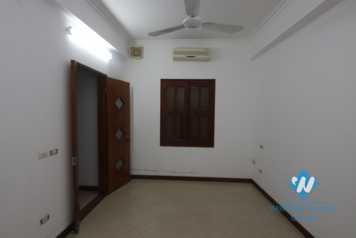 An affordable house for rent in Truc Bach Island