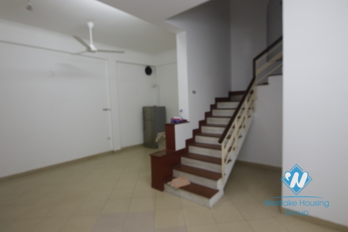 An affordable house for rent in Truc Bach Island