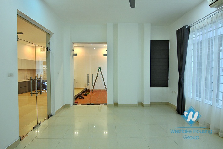 A brand new 8 bedroom house for rent in Au Co, Tay Ho, Ha Noi