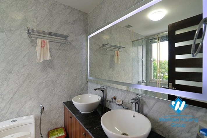 Bright corner house to rent in Hoa Phuong area Vinhomes Riverside