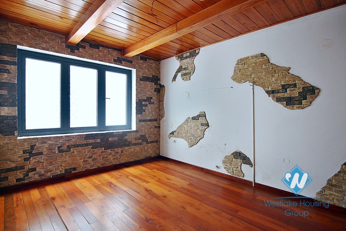 A nice house for rent for office, cafes in Quang An, Tay Ho