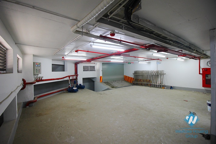 A bright, open office for rent in Vuon Dao