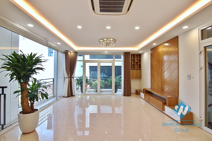 Nice house for rent in Tay Ho ward,Tay Ho, Ha Noi