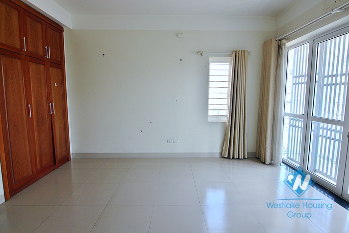 An affordable house for rent for office in Tay ho, Ha noi