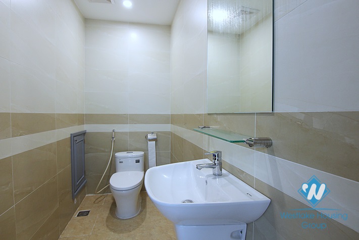 An office for rent in Nghi Tam street, Tay Ho