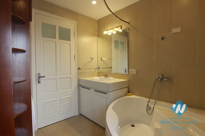 Brand new and lake view apartment for rent in Tay Ho area