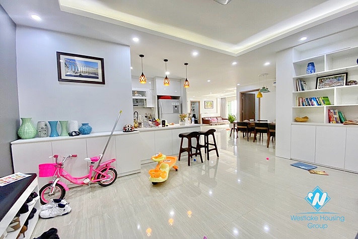 A charming apartment with 3 bedrooms for rent in Ciputra Complex