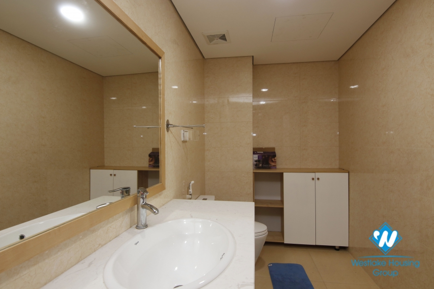 An adorable 2 bedroom apartment for rent in Dong Da District.