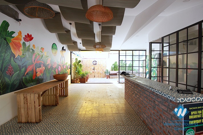 Nice space for open Restaurant or small Bar in Tay Ho area 