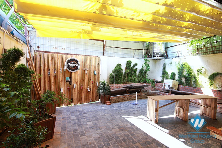 Nice space for open Restaurant or small Bar in Tay Ho area 