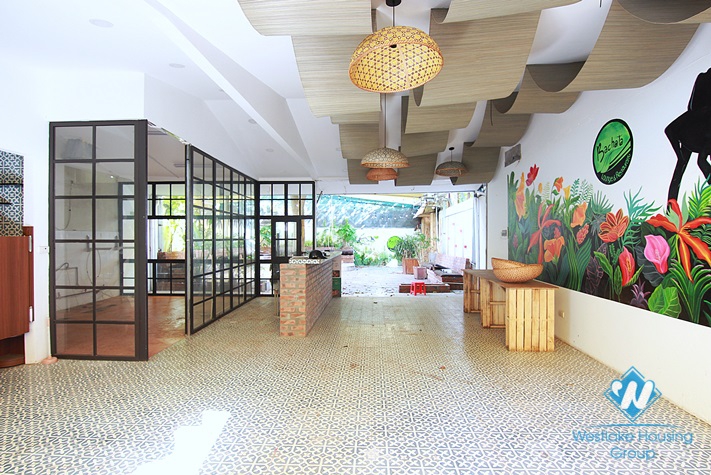 Nice space for open Restaurant or small Bar in Tay Ho area 