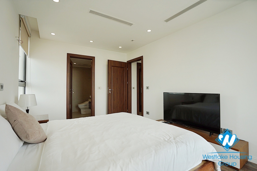 Brand new lake view 2 bedroom apartment for rent in HDI tower Hai Ba Trung