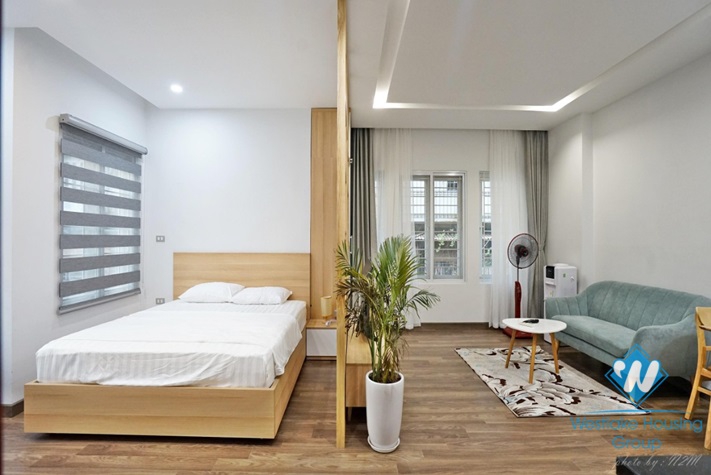 Lovely studio apartment with a balcony on Linh Lang str