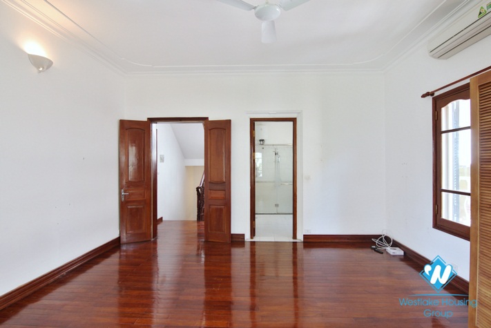 A beautiful secluded villa for rent in Tay Ho with swimming pool and garden