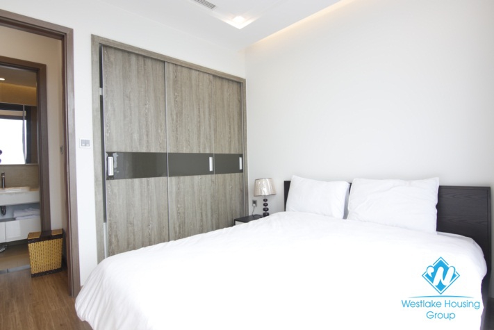 Spacious one bedroom apartment for rent in Vinhome Metropolis, Ba Dinh