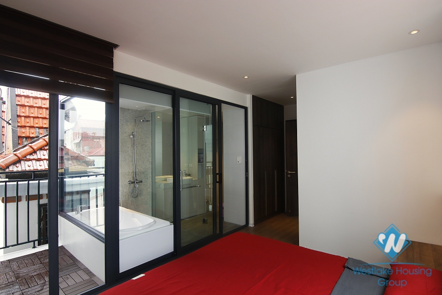 An appealing 1 bedroom apartment for rent on Hoang Hoa Tham street