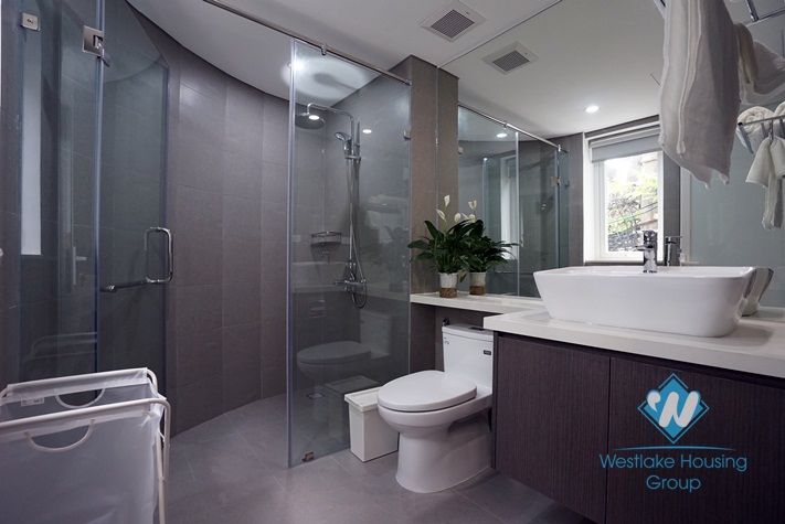 A modern studio for rent in Truc Bach, Ba Dinh, Ha Noi