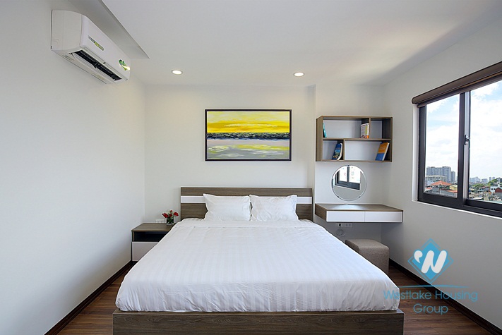 Newly and good quality 1 bedroom apartment for rent in Dao tan, Ba dinh