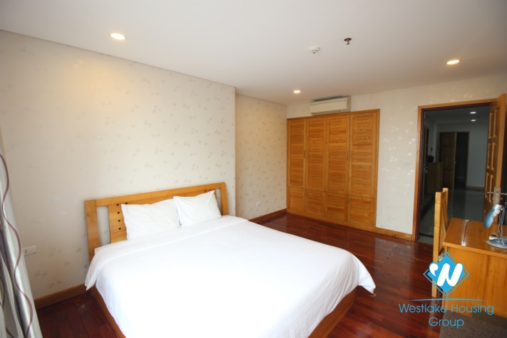 A duplex 3 bedroom apartment for rent in Ba dinh, Ha noi