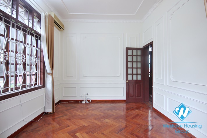 Unfurnished house is available for rent in Tay Ho, Hanoi