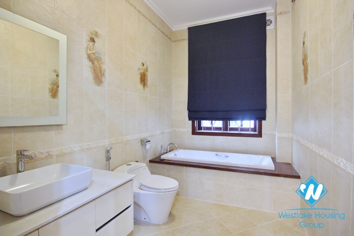 Unfurnished house is available for rent in Tay Ho, Hanoi
