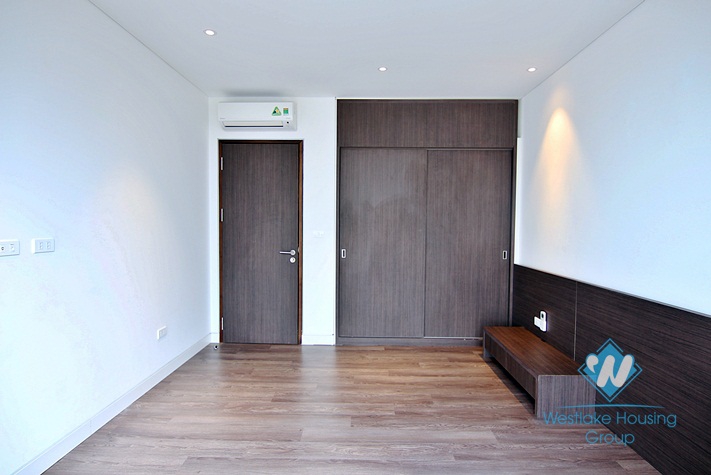 Brightly and modern 3 bedroom apartment for rent in To ngoc van, Tay ho, Ha noi