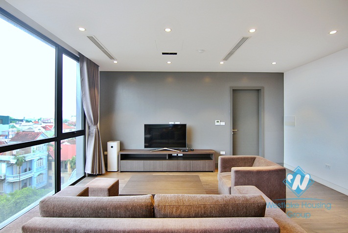 Brightly and modern 3 bedroom apartment for rent in To ngoc van, Tay ho, Ha noi