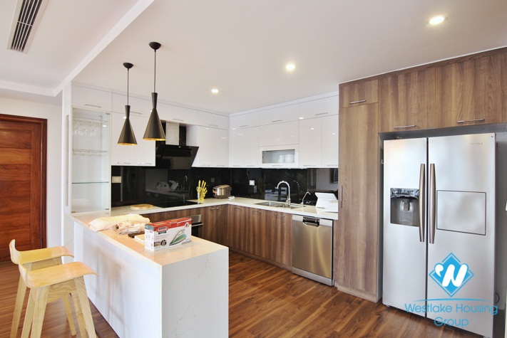 Luxury stylish furnished and spacious 4 bedroom apartment for rent in Tây Hồ