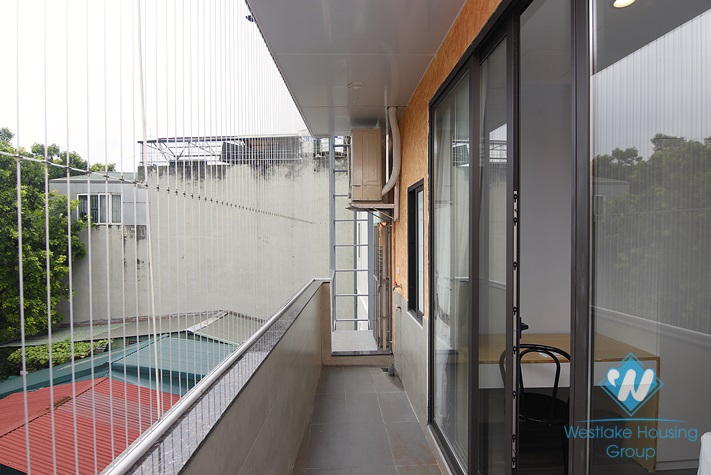 Bright studio for rent in Hoang Hoa Tham st, Ba Dinh