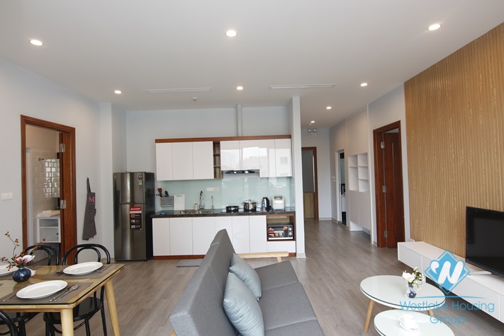 Brigh two bedrooms apartment for rent in Hoang Hoa Tham, Ba Dinh