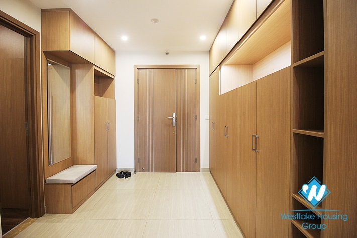 A beautiful 114sqm sized apartment for rent in Ciputra L Building