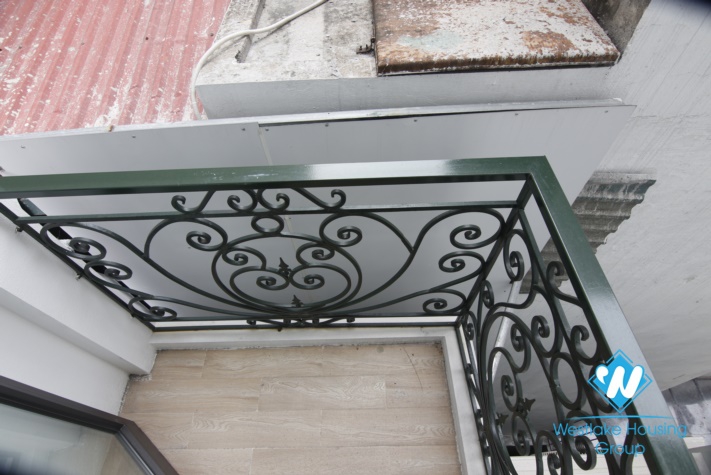 A Brand-new  beautiful studio  on Van Bao Str for rent 