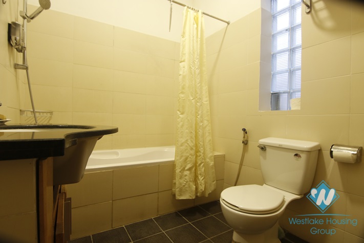 An affordable 2 bedrooms apartment for rent in Dao Tan, Ba Dinh
