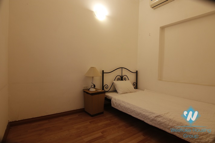 An affordable 2 bedrooms apartment for rent in Dao Tan, Ba Dinh