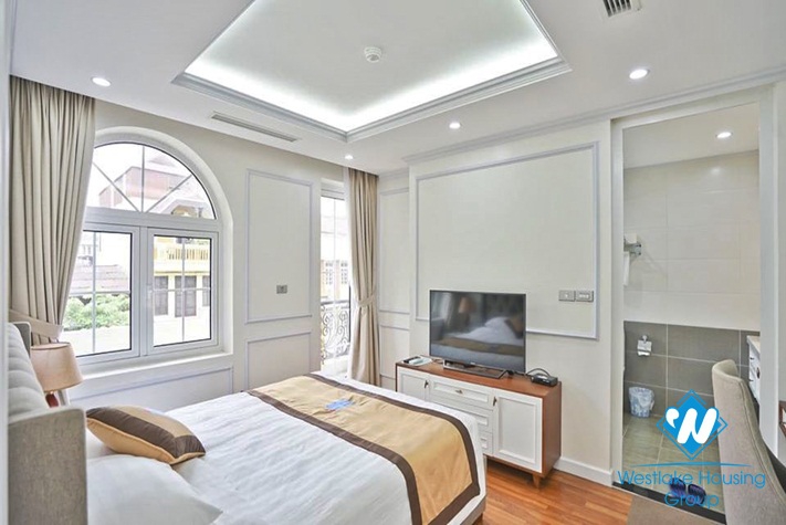 Balcony 2 bedroom apartment for rent in Hoan Kiem, Hanoi
