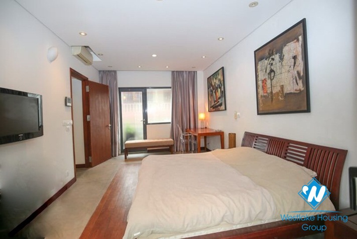 Riverfront villa for rent with ambassador pool in Long Bien area of ​​Hanoi