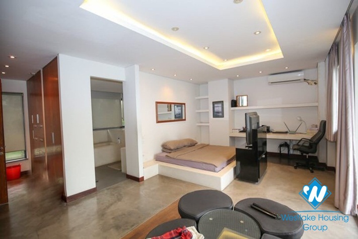 Riverfront villa for rent with ambassador pool in Long Bien area of ​​Hanoi