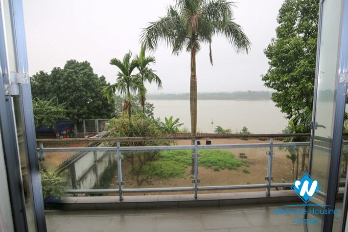 Riverfront villa for rent with ambassador pool in Long Bien area of ​​Hanoi